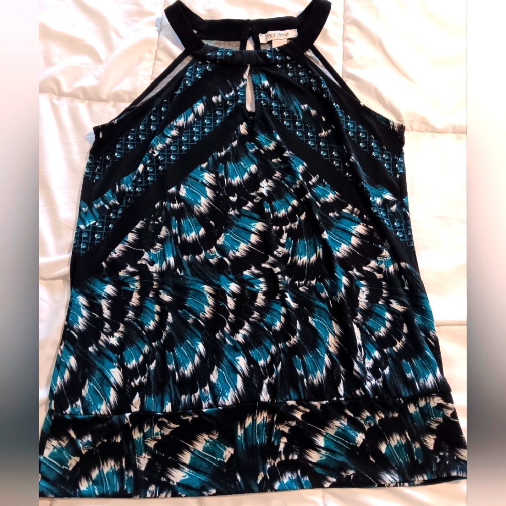 White House Black Market Medium Top